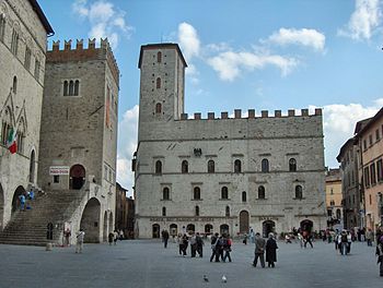 File source: http://commons.wikimedia.org/wiki/File:Todi008.jpg
